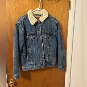 Levi’s ex boyfriend fleece lined denim jacket - size medium